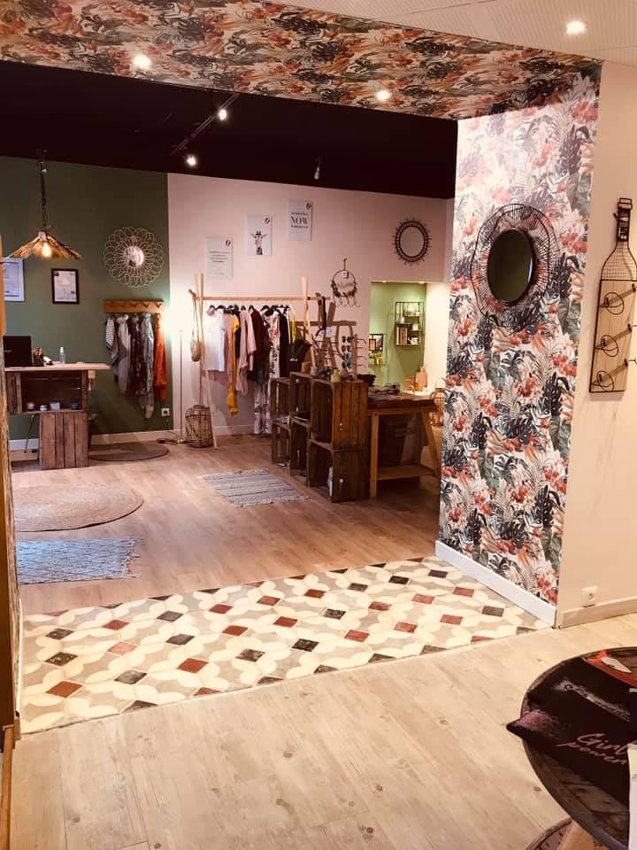 Retrouvez « Coque en Bois » dans la boutique « Hestia » à Langogne (48300) ! - Coque en bois