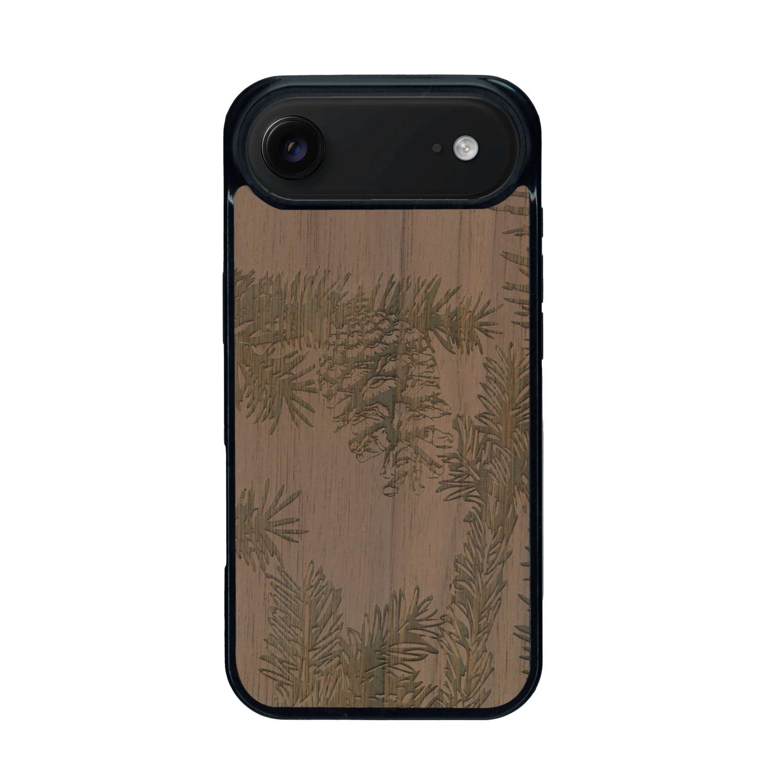 Coque de protection en bois véritable fabriquée en France pour iPhone 17 Air sur le thème de la nature des arbres avec un motif de gravure représentant des épines de sapin et des pommes de pin