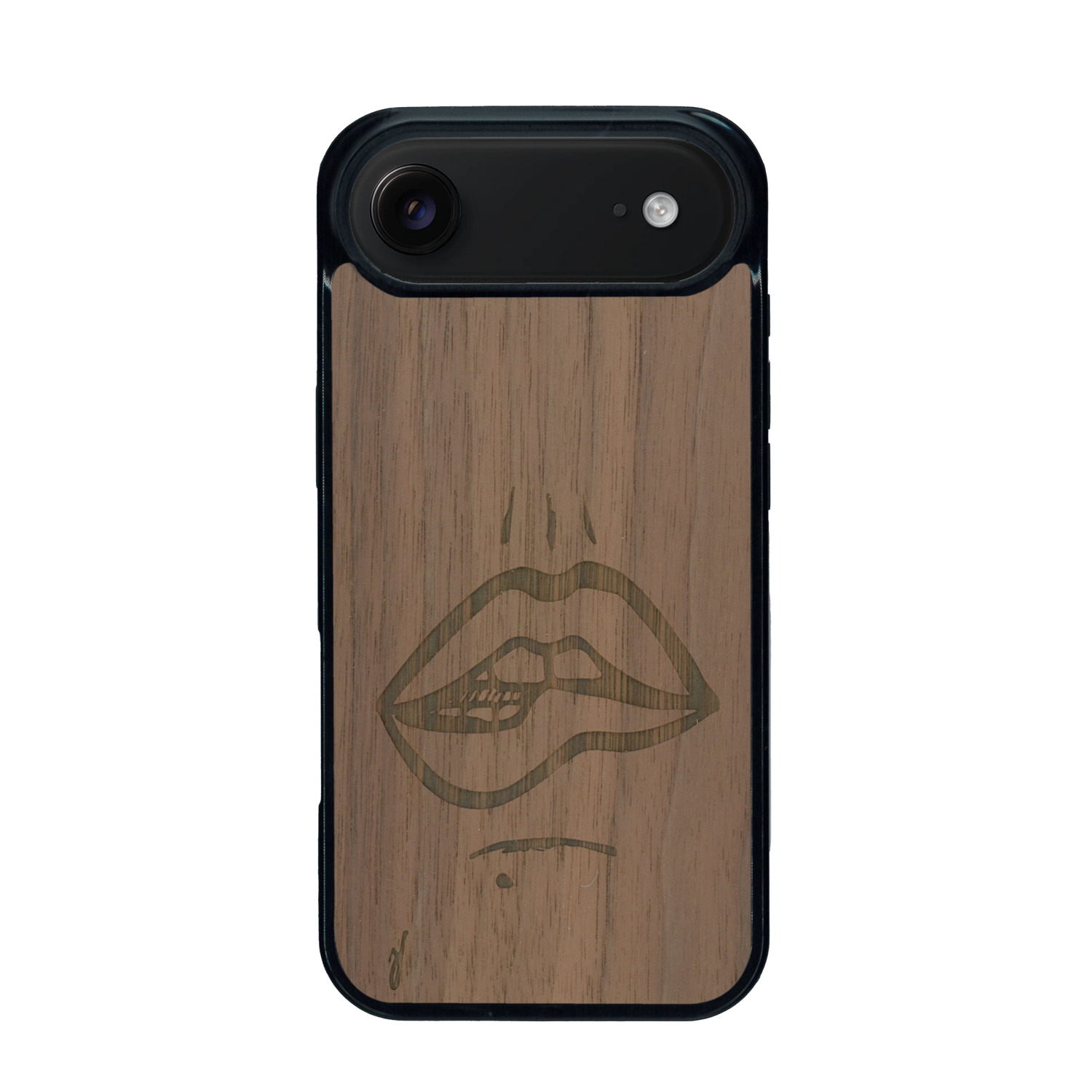 Coque de protection en bois véritable fabriquée en France pour iPhone 17 Air représentant de manière minimaliste une bouche de féminine se mordant le coin de la lèvre de manière sensuelle dessinée à la main par l'artiste Maud Dabs