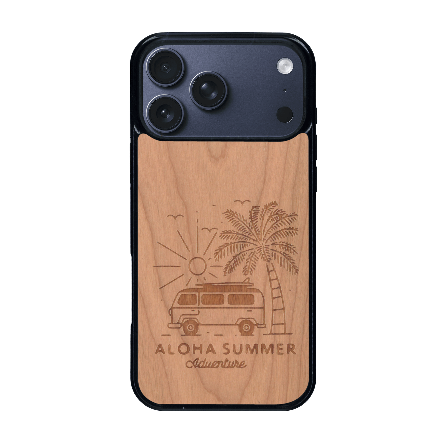 Coque de protection en bois véritable fabriquée en France pour iPhone 17 Pro Max sur le thème de la plage, de l'été et vanlife.