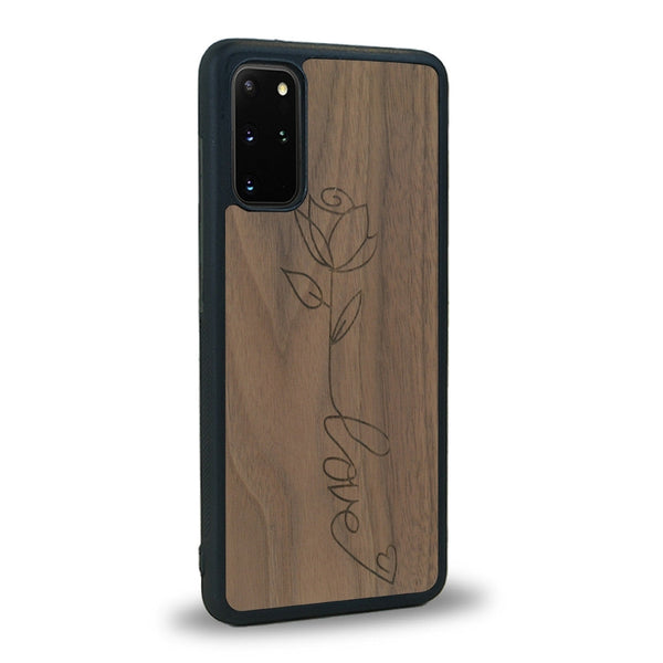 Coque de protection en bois véritable fabriquée en France pour Samsung S20+ sur le thème de la fête des mères avec un motif représentant une fleur dont la tige forme le mot "love"