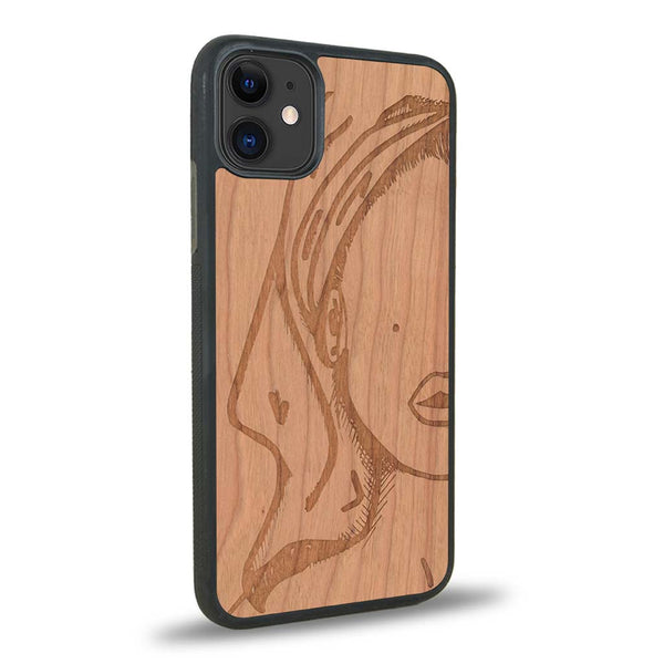 Coque iPhone 11 - Au féminin - Coque en bois