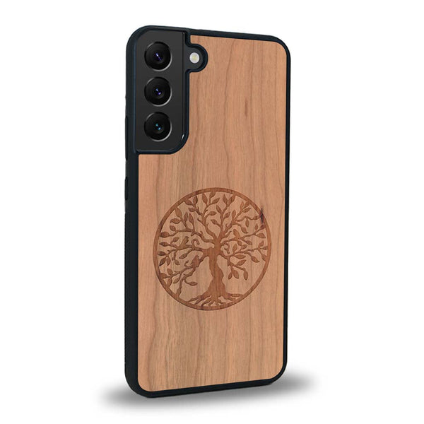 Coque de protection en bois véritable fabriquée en France pour Samsung S23+ sur le thème de la spiritualité et du yoga avec une gravure zen représentant un arbre de vie