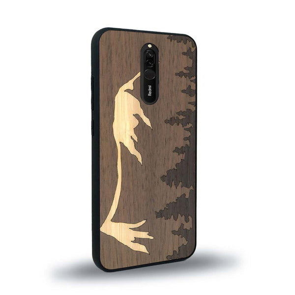 Coque de protection en bois véritable fabriquée en France pour Xiaomi Mi 9T sur le thème de la nature et de la montagne qui allie du chêne fumé, du noyer et du bambou représentant le mont mézenc
