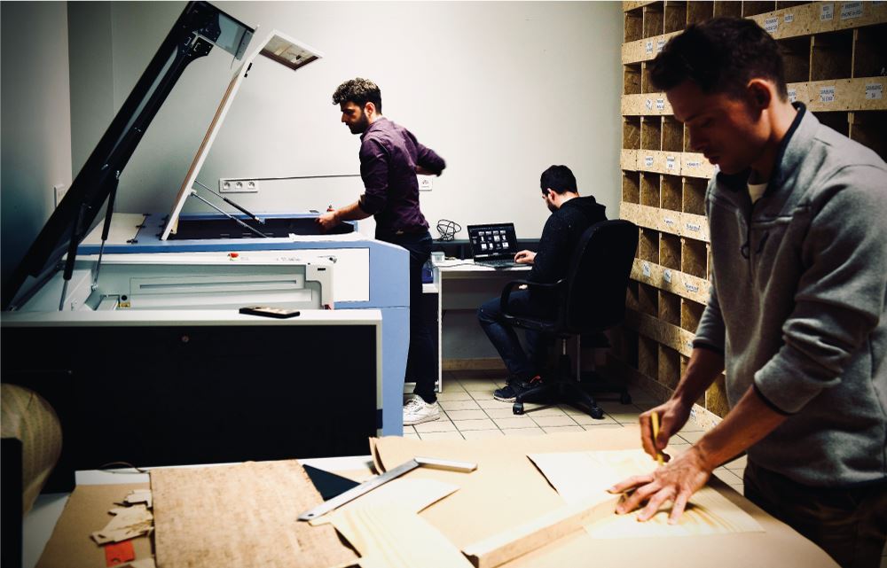 L'art du travail artisanal - Coque en Bois. - Coque en bois