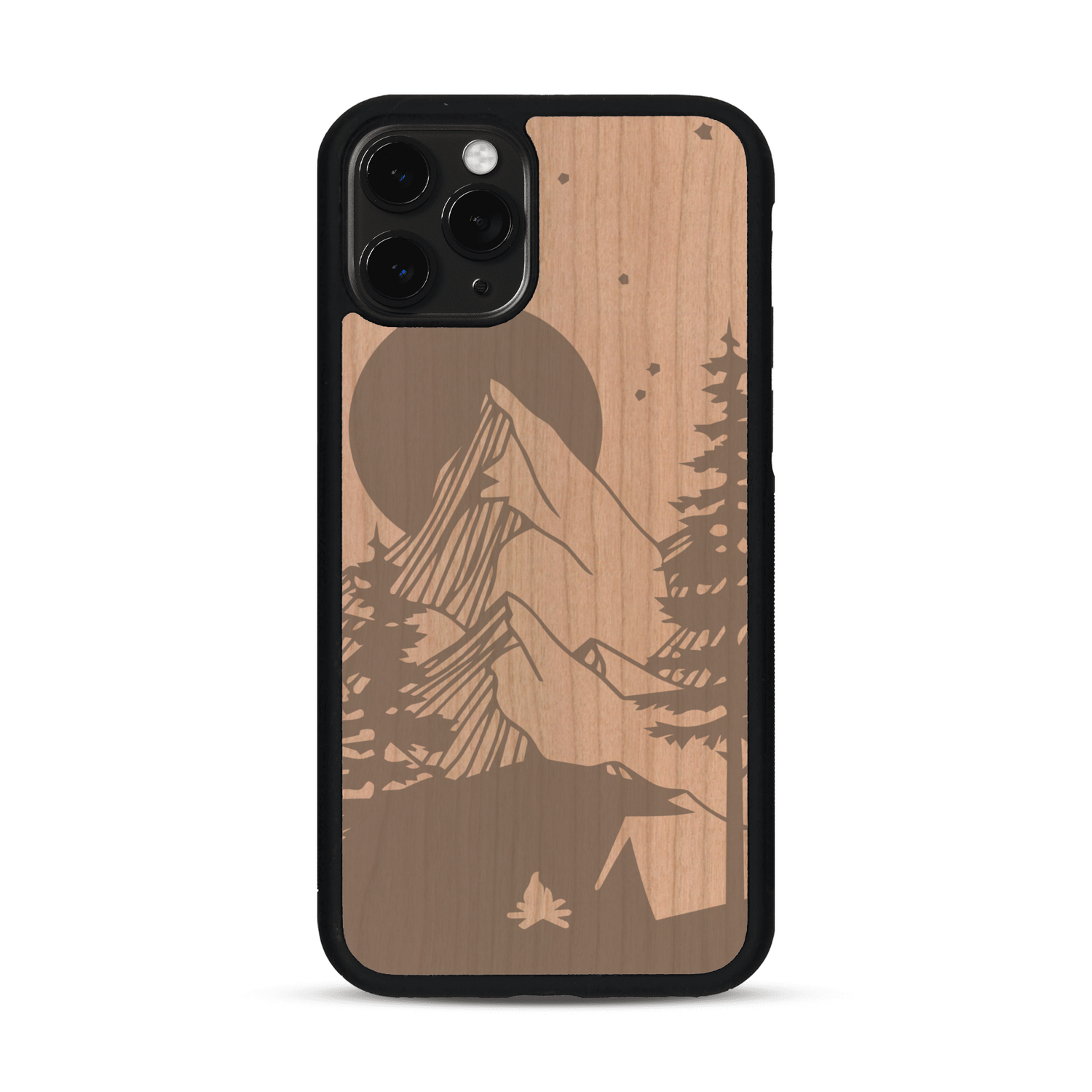 Coque de protection en bois véritable fabriquée en France pour  sur le thème du camping en pleine nature représentant une tente avec un feu de camp entouré de montagnes