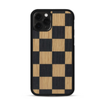 Coque de protection en bois véritable fabriquée en France pour  alliant plusieurs essences de bois pour représenter un damier