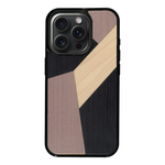 Coque de protection en bois véritable fabriquée en France pour iPhone 11 Pro Max alliant du bambou, du tulipier mauve et noir en forme de mosaïque minimaliste sur le thème de l'art abstrait