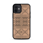 Coque de protection en bois véritable fabriquée en France pour  avec des motifs géométriques s'inspirant des temples aztèques, mayas et incas