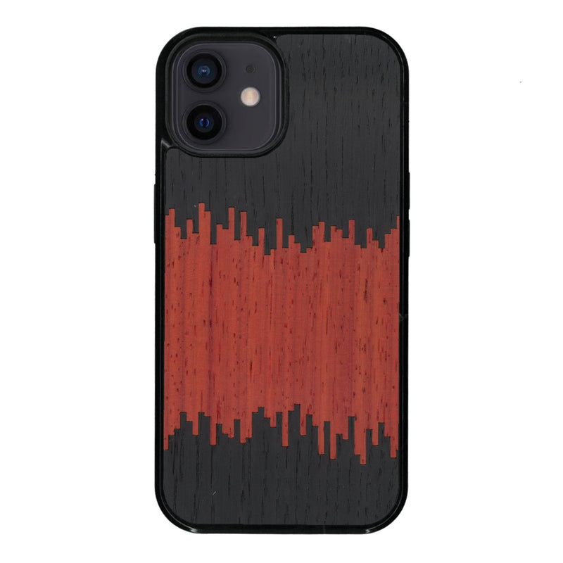 Coque de protection en bois véritable fabriquée en France pour iPhone 12 alliant plusieurs essences de bois pour représenter du magma en fusion