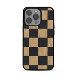 Coque de protection en bois véritable fabriquée en France pour  alliant plusieurs essences de bois pour représenter un damier
