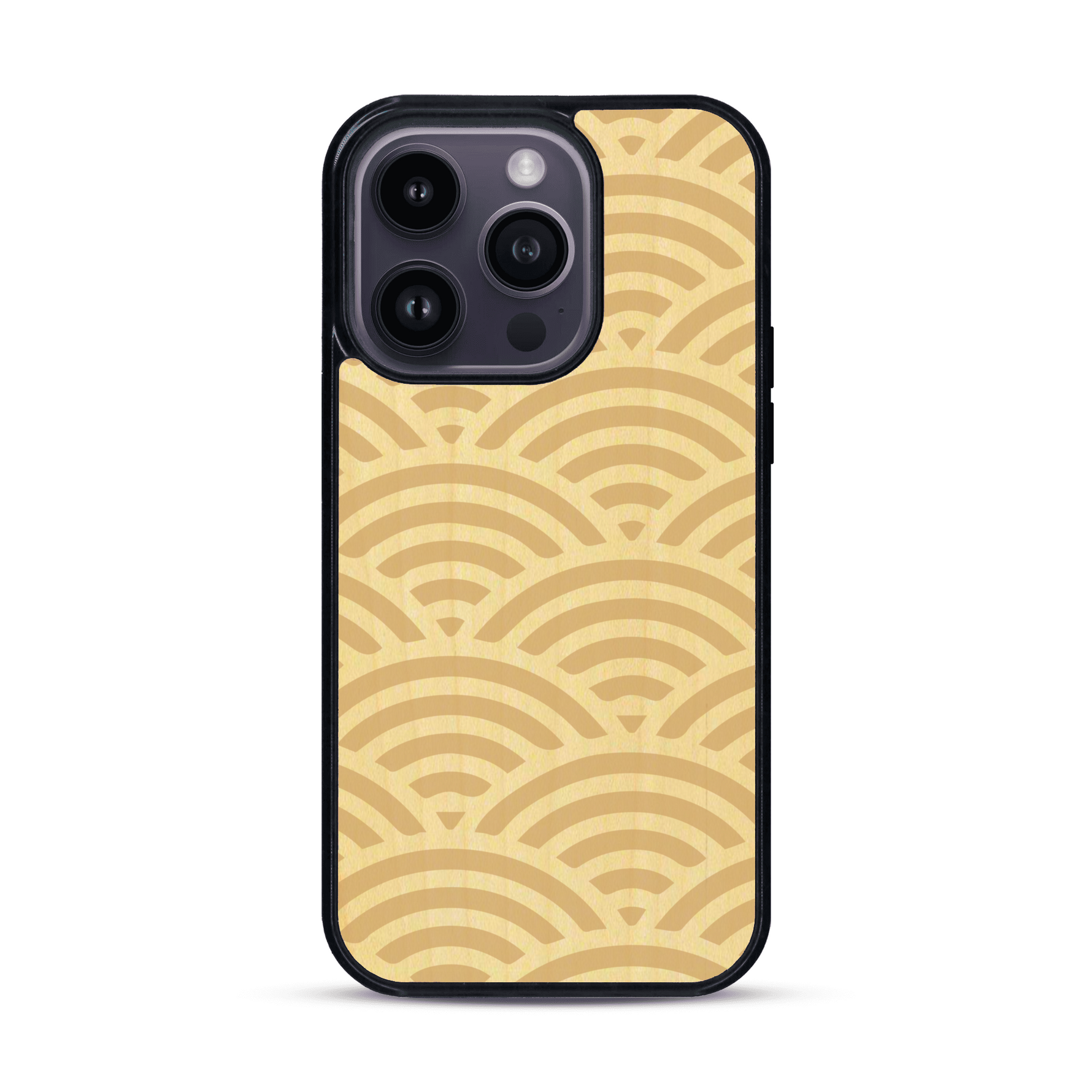 Coque de protection en bois véritable fabriquée en France pour  baptisée "La Sinjak" avec un motif de gravure abstrait représentant la répétition d'un symbole wifi