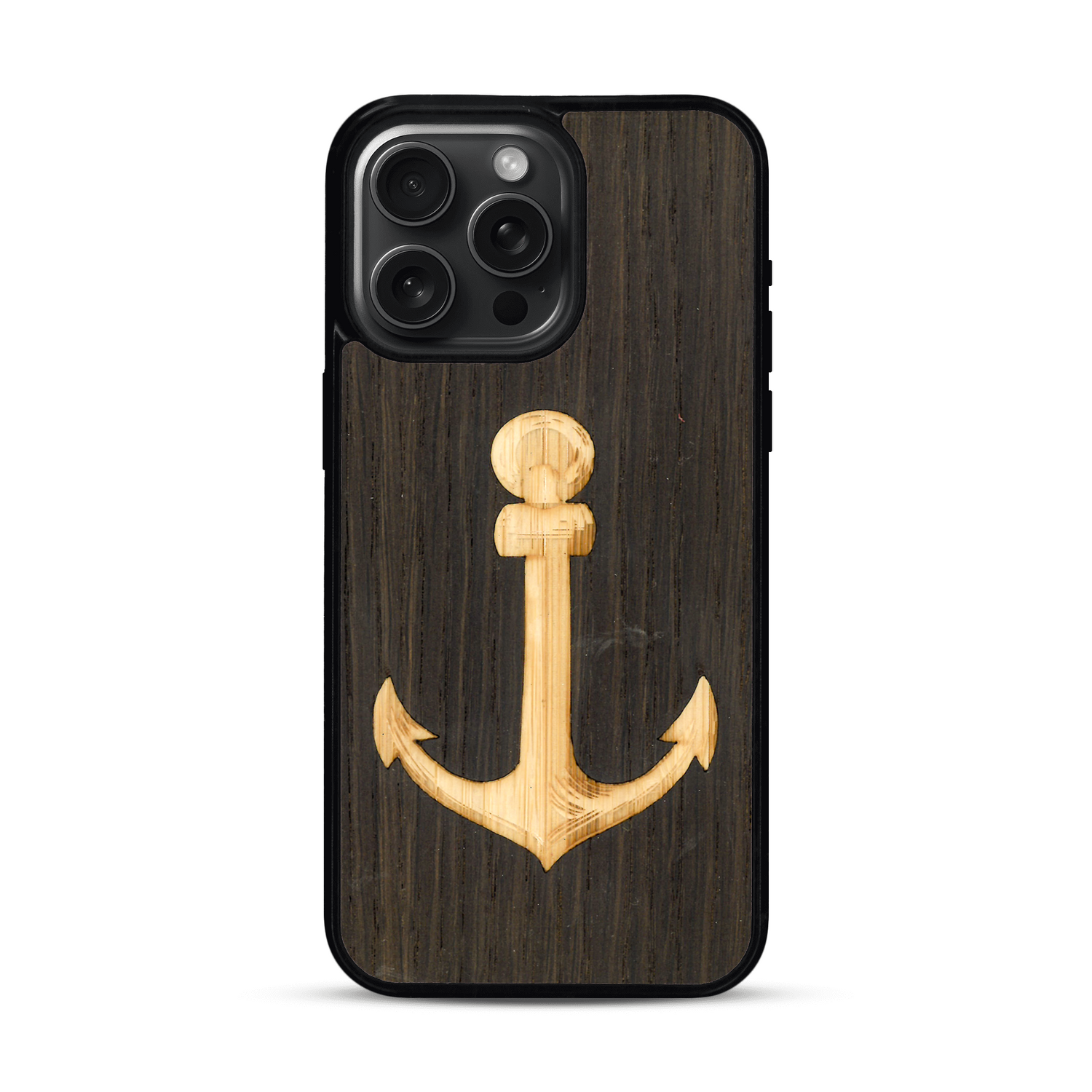 Coque de protection en bois véritable fabriquée en France pour  sur le thème nautique avec un bois clair et un bois foncé représentant une ancre de bateau