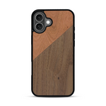 Coque de protection en bois véritable fabriquée en France pour  alliant du merisier et du noyer formant chacun un triangle avec une jointure en diagonale sur le thème de l'art abstrait