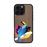 Coque de protection en bois véritable fabriquée en France pour iPhone 16 Pro Max représentant un toucan coloré avec un design moderne et minimaliste sur le thème de la jungle et de la nature