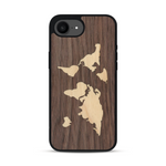Coque de protection en bois véritable fabriquée en France pour  alliant du bambou et du noyer sur le thème du voyage et de l'aventure représentant une mappemonde