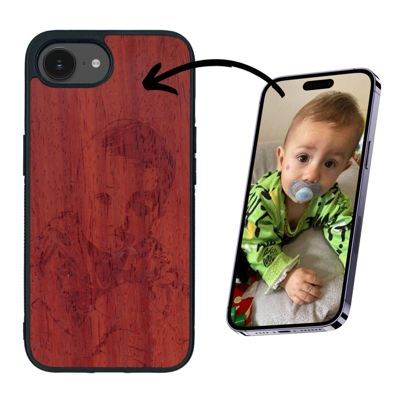 Coque de protection en bois véritable fabriquée en France pour iPhone 16e avec gravure personnalisée à partir d'une photo, d'une image, d'un logo, des initials ou d'une phrase