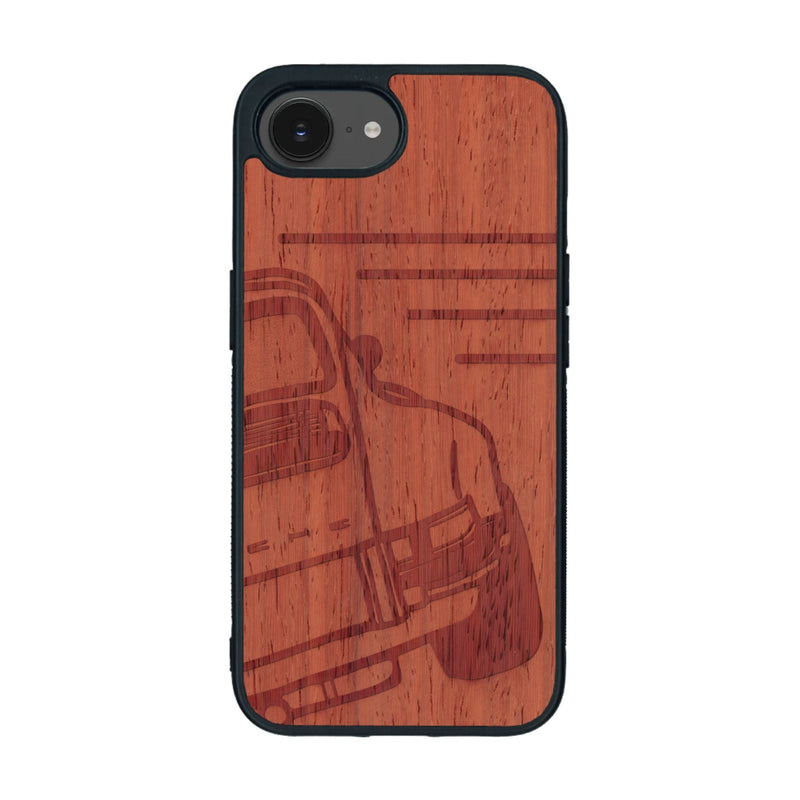Coque de protection en bois véritable fabriquée en France pour iPhone 16e sur le thème de l'automobile avec une authentique Porsche