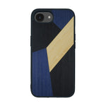 Coque de protection en bois véritable fabriquée en France pour iPhone 16e alliant du bambou, du tulipier bleu et noir en forme de mosaïque minimaliste sur le thème de l'art abstrait
