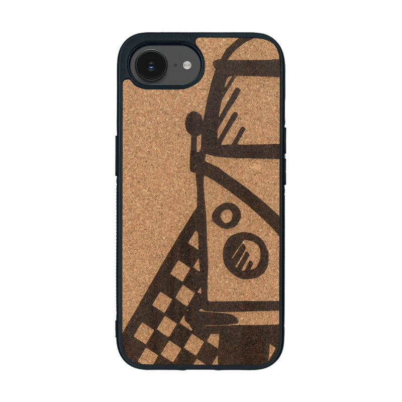Coque de protection en bois véritable fabriquée en France pour iPhone 16e sur le thème du voyage avec un van combi