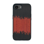 Coque de protection en bois véritable fabriquée en France pour iPhone 16e alliant plusieurs essences de bois pour représenter du magma en fusion