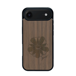 Coque de protection en bois véritable fabriquée en France pour iPhone 17 Air sur le thème des fleurs et de la montagne avec un motif de gravure représentant les pétales d'une fleur des montagnes