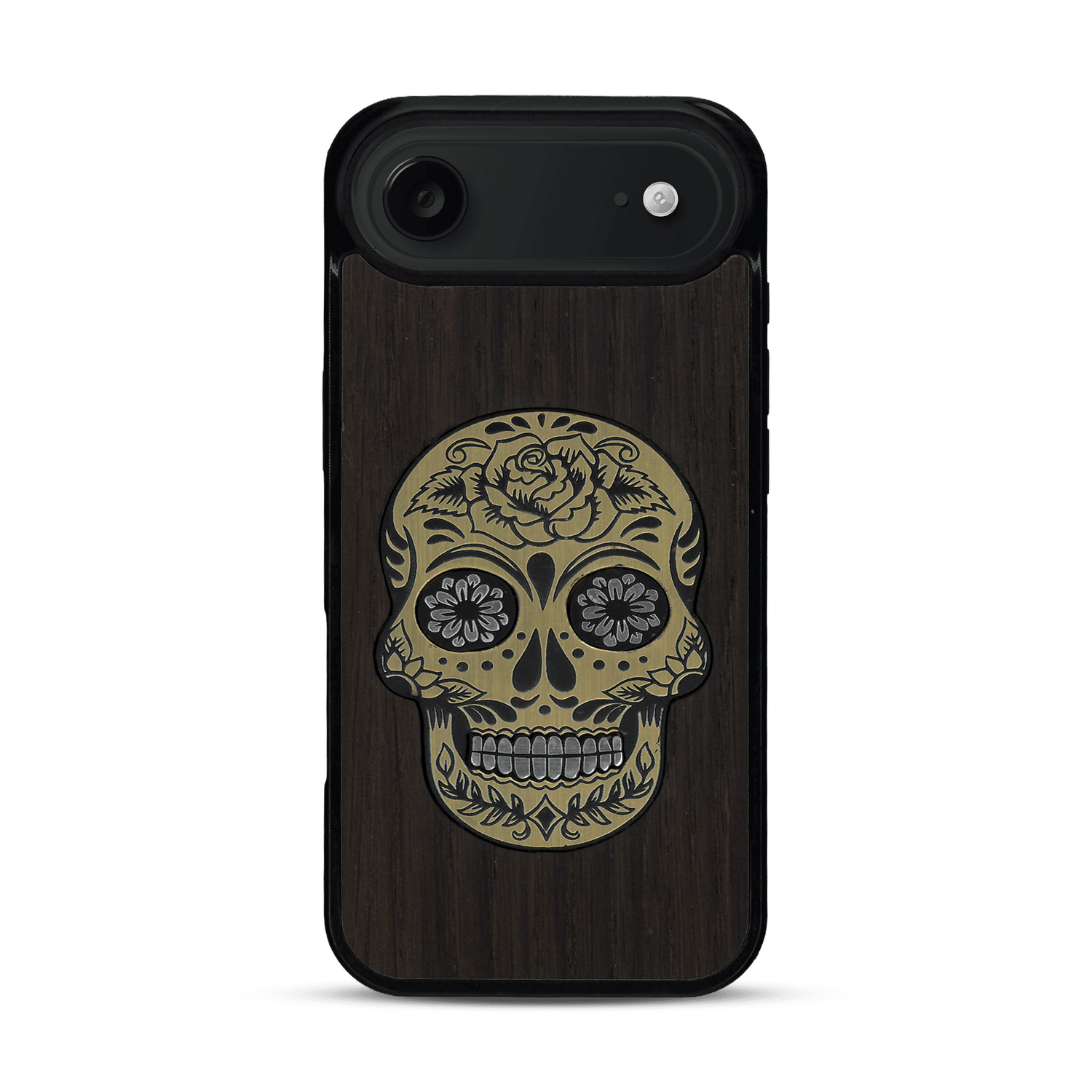 Coque de protection en bois véritable fabriquée en France pour  alliant du chêne fumé avec du métal argenté et doré représentant une tête de mort mexicaine sur le thème Dia de los Muertos