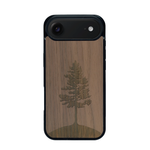Coque de protection en bois véritable fabriquée en France pour iPhone 17 Air sur le thème de la nature, de la fôret et de l'écoresponsabilité avec une gravure représentant un arbre 