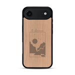 Coque de protection en bois véritable fabriquée en France pour  sur le thème du camping en pleine nature et du bivouac avec la phrase "Aventure is out there"