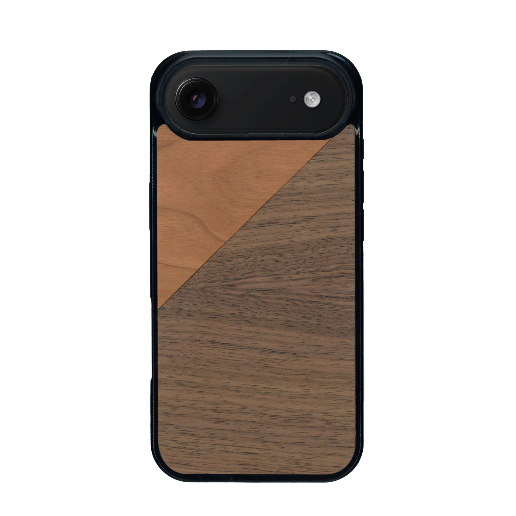 Coque de protection en bois véritable fabriquée en France pour iPhone 17 Air alliant du merisier et du noyer formant chacun un triangle avec une jointure en diagonale sur le thème de l'art abstrait
