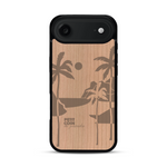 Coque de protection en bois véritable fabriquée en France pour  sur le thème des voyages en vans, vanlife et chill avec une gravure représentant un van vw combi devant le soleil couchant sur une plage avec des vagues