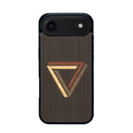 Coque de protection en bois véritable fabriquée en France pour iPhone 17 Air sur le thème de l'art géométrique qui allie du chêne fumé, du noyer, du bambou et du padouk représentant le triangle de penrose