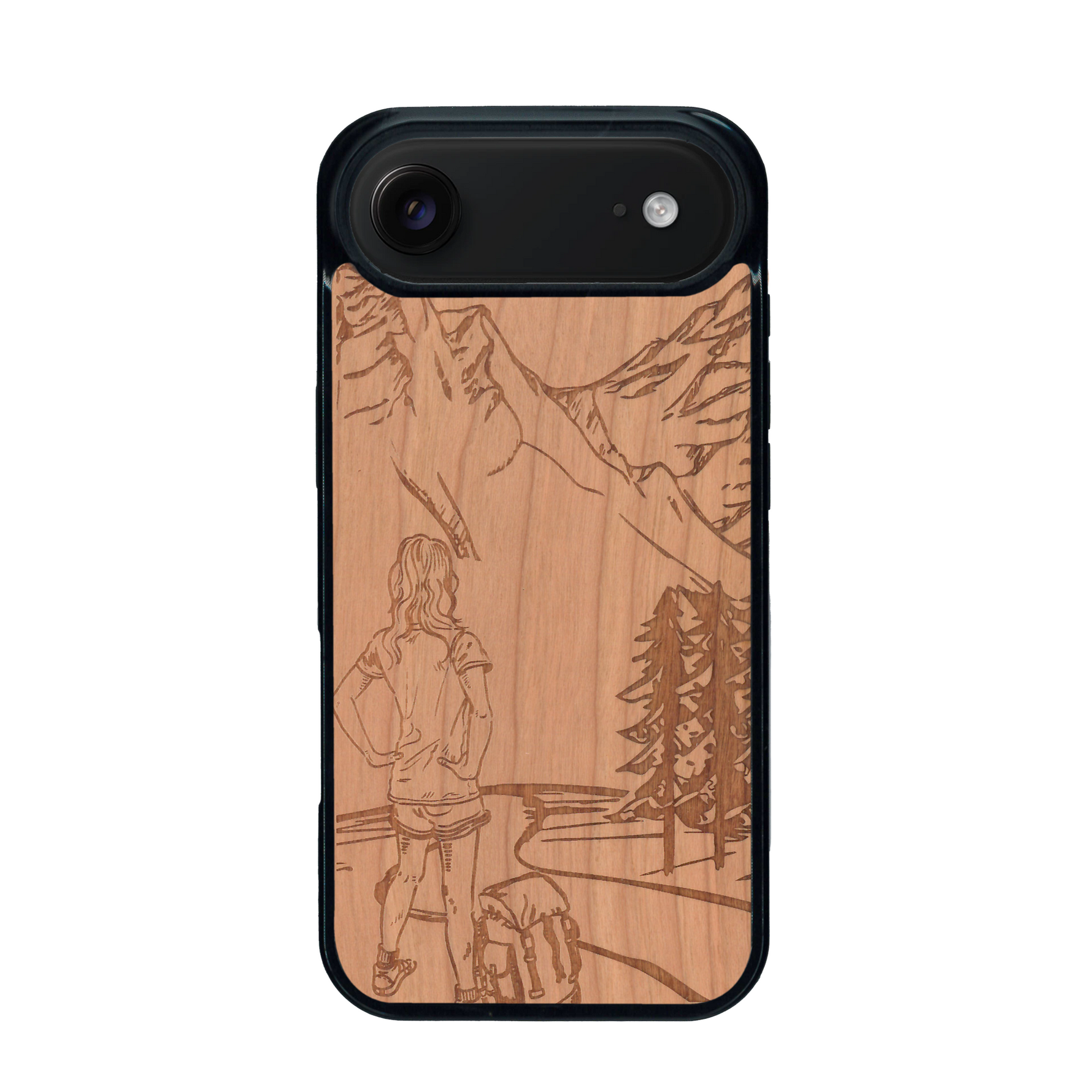Coque de protection en bois véritable fabriquée en France pour iPhone 17 Air sur le thème de la randonnée en montagne et de l'aventure avec une gravure représentant une femme de dos face à un paysage de nature
