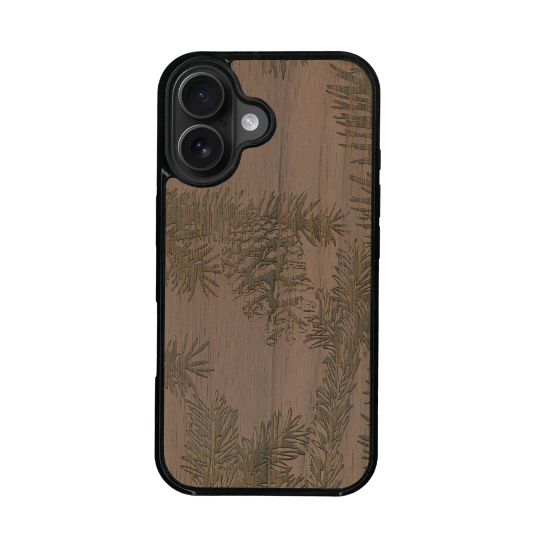Coque de protection en bois véritable fabriquée en France pour iPhone 17 sur le thème de la nature des arbres avec un motif de gravure représentant des épines de sapin et des pommes de pin