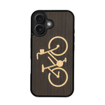Coque de protection en bois véritable fabriquée en France pour iPhone 17 sur le theme du vélo et de l'outdoor qui allie du bambou et du chêne fumé représentant un vélo