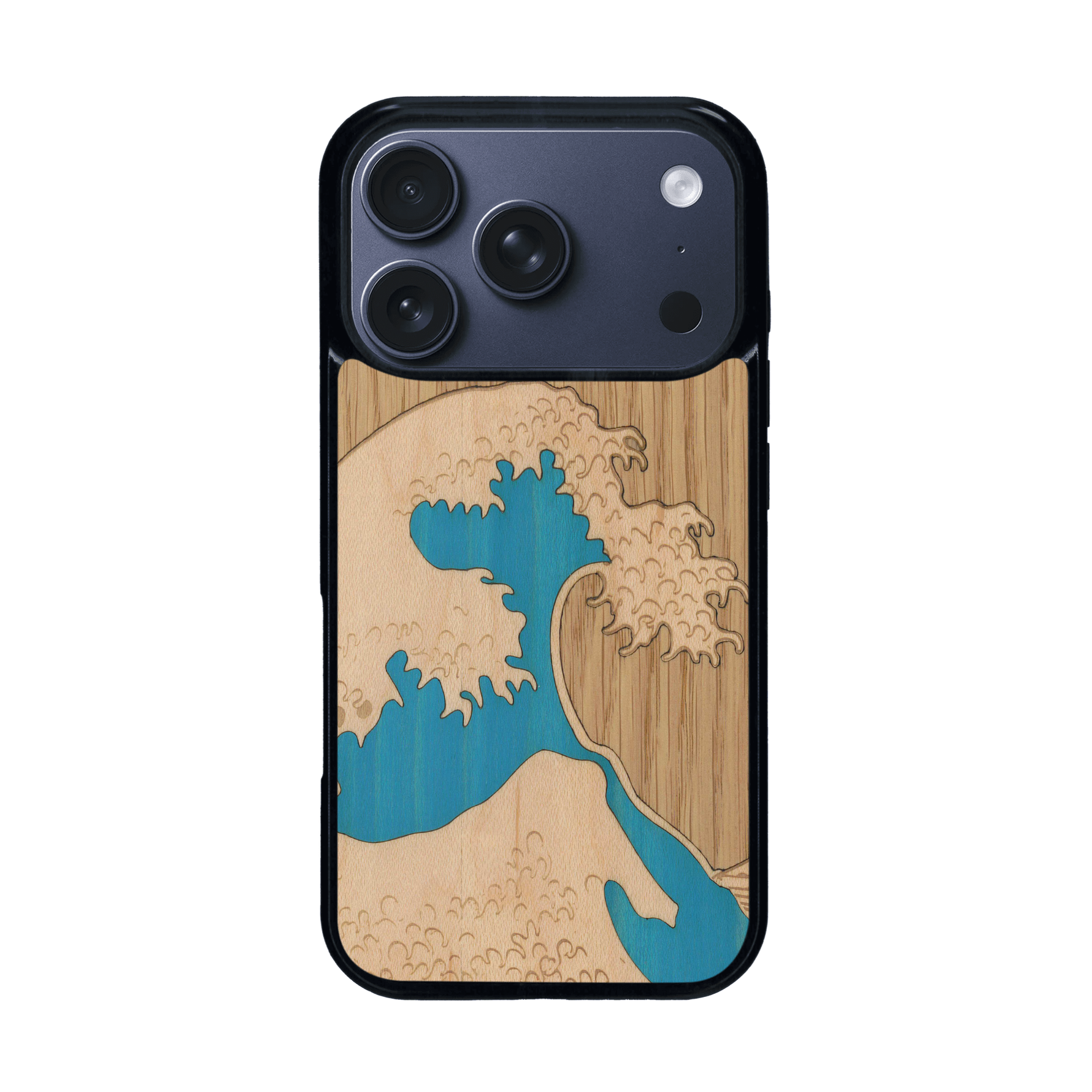 Coque de protection en bois véritable fabriquée en France pour iPhone 17 Pro alliant plusieurs essences de bois pour représenter la célèbre grande vague de Kanagawa