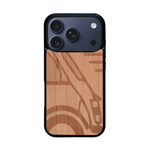 Coque de protection en bois véritable fabriquée en France pour iPhone 17 Pro sur le thème de l'automobile avec une authentique Mini Cooper