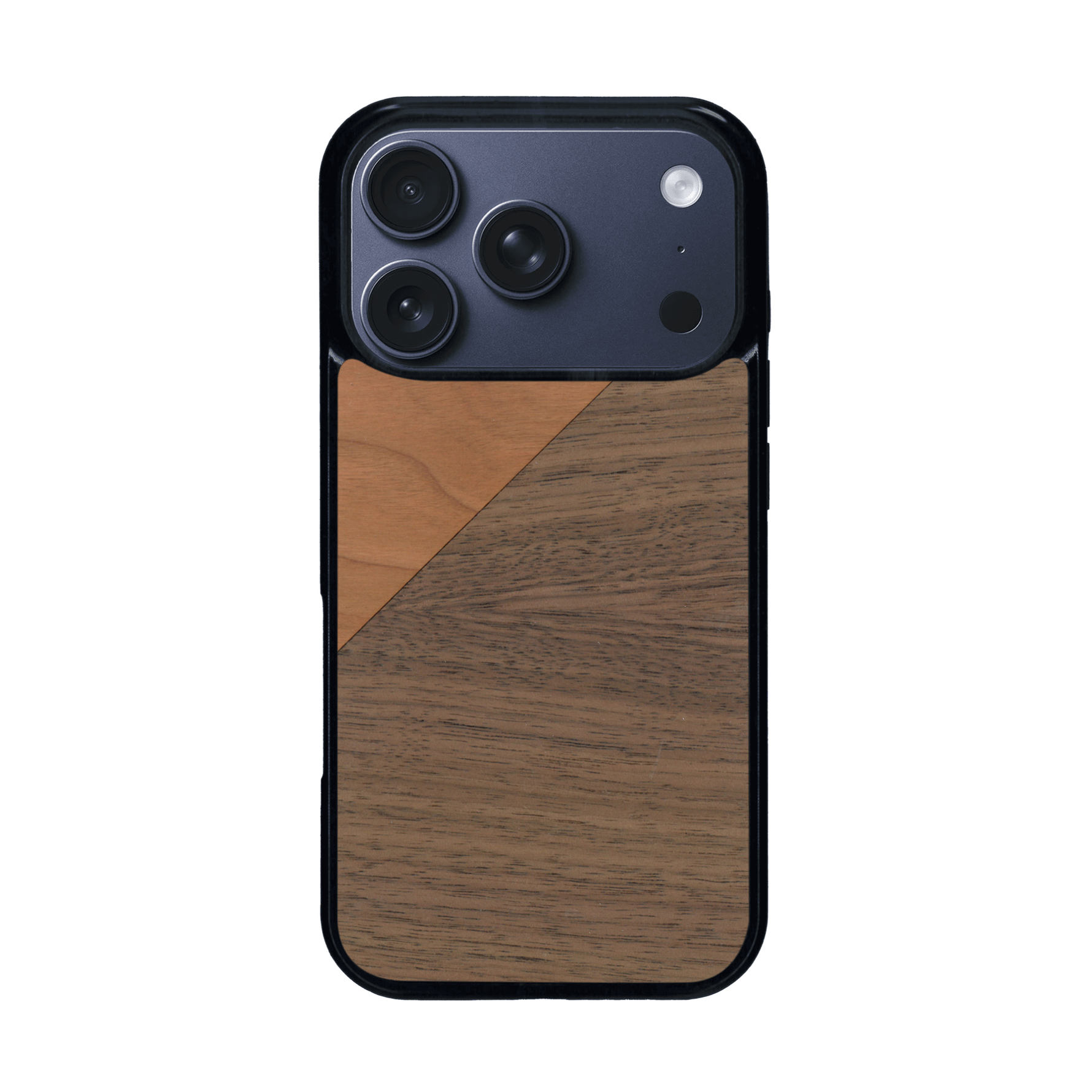 Coque de protection en bois véritable fabriquée en France pour iPhone 17 Pro alliant du merisier et du noyer formant chacun un triangle avec une jointure en diagonale sur le thème de l'art abstrait