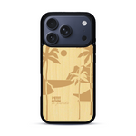 Coque de protection en bois véritable fabriquée en France pour  sur le thème des voyages en vans, vanlife et chill avec une gravure représentant un van vw combi devant le soleil couchant sur une plage avec des vagues
