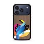 Coque de protection en bois véritable fabriquée en France pour iPhone 17 Pro représentant un toucan coloré avec un design moderne et minimaliste sur le thème de la jungle et de la nature