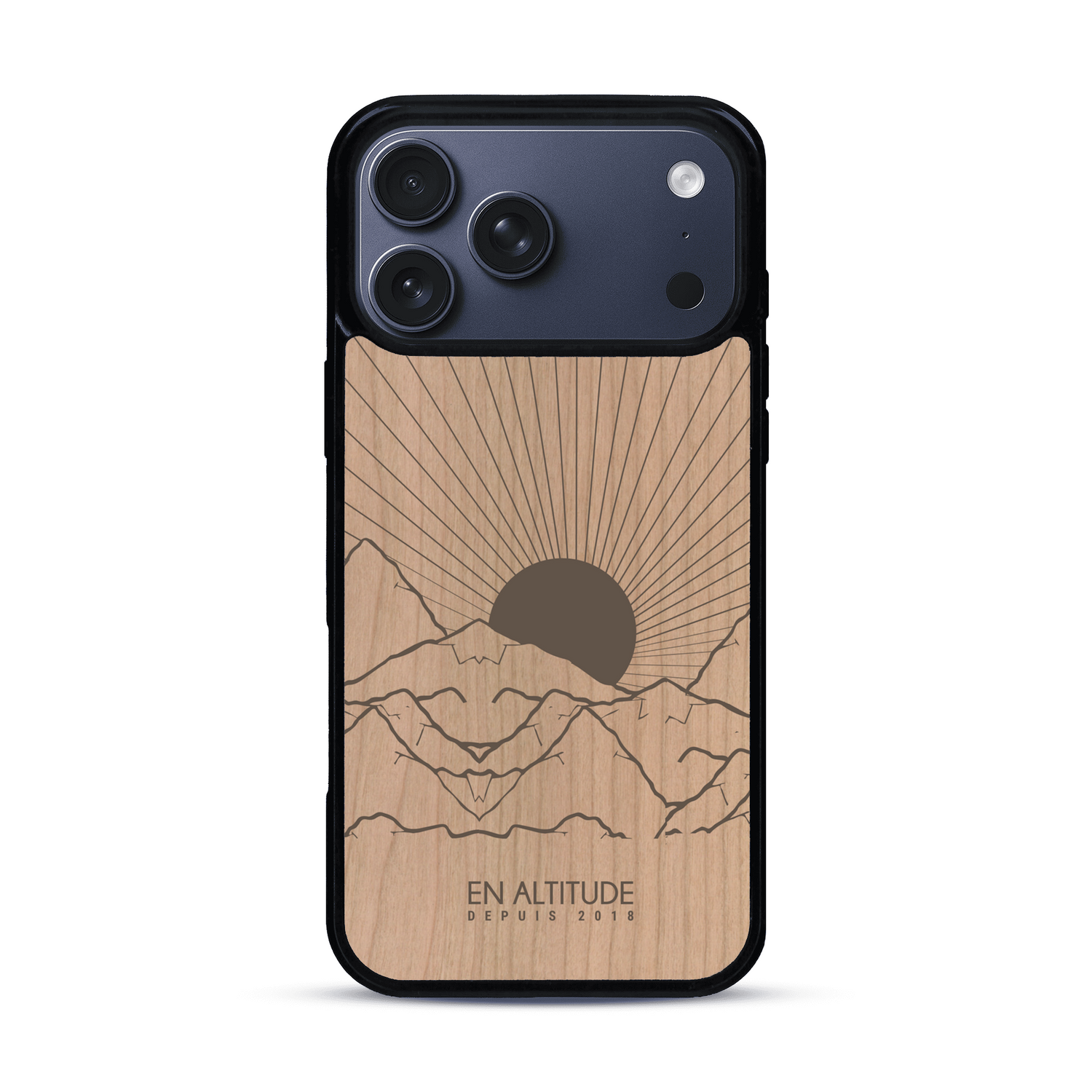 Coque de protection en bois véritable fabriquée en France pour  représentant des montagnes, sur le thème de la randonnée en pleine nature et du trail