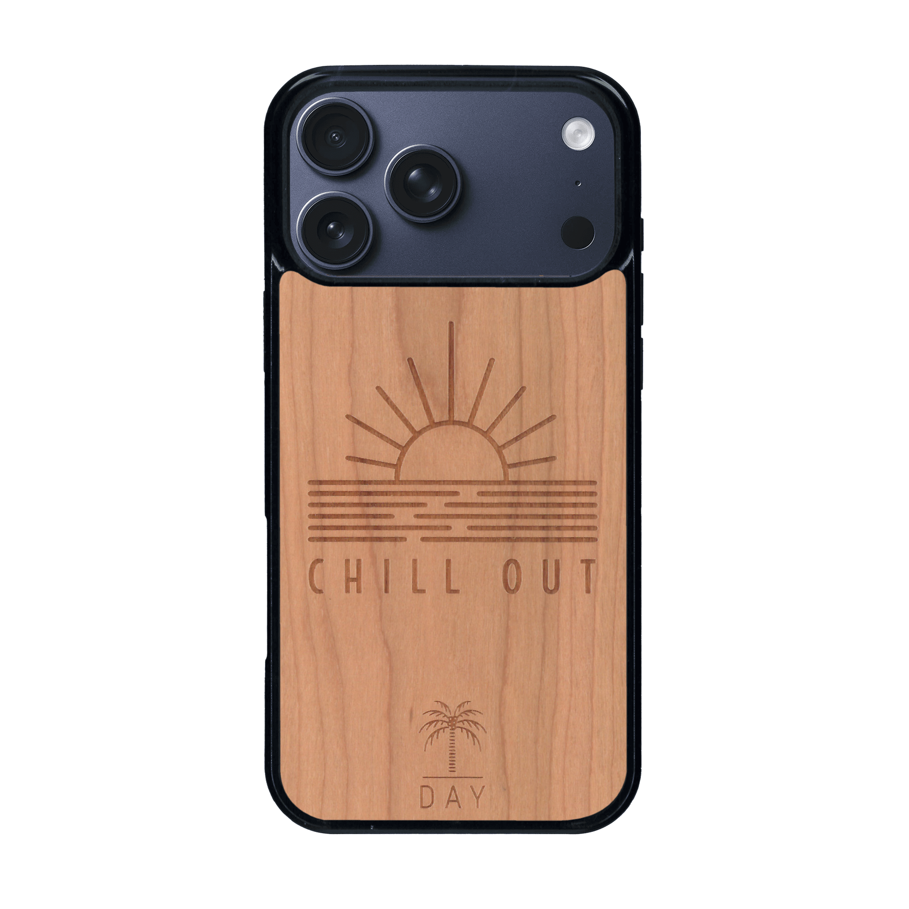 Coque de protection en bois véritable fabriquée en France pour iPhone 17 Pro Max sur le thème chill avec un motif représentant un couché de soleil sur l'océan et la phrase "Chill out"