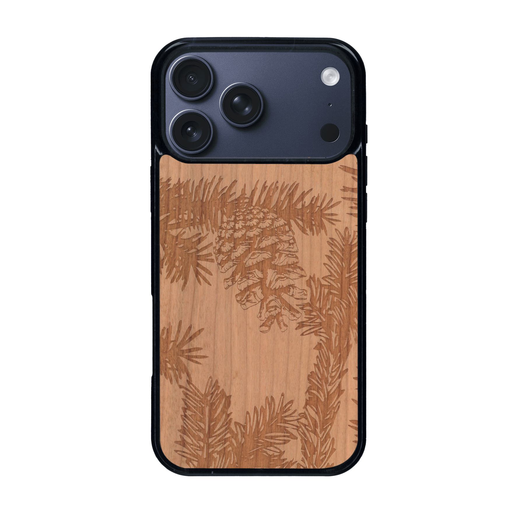 Coque de protection en bois véritable fabriquée en France pour iPhone 17 Pro Max sur le thème de la nature des arbres avec un motif de gravure représentant des épines de sapin et des pommes de pin