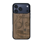 Coque de protection en bois véritable fabriquée en France pour iPhone 17 Pro Max sur le thème de l'automobile avec une authentique Porsche