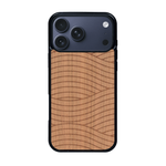 Coque de protection en bois véritable fabriquée en France pour iPhone 17 Pro Max avec un motif moderne et minimaliste sur le thème waves et wavy représentant les vagues de l'océan