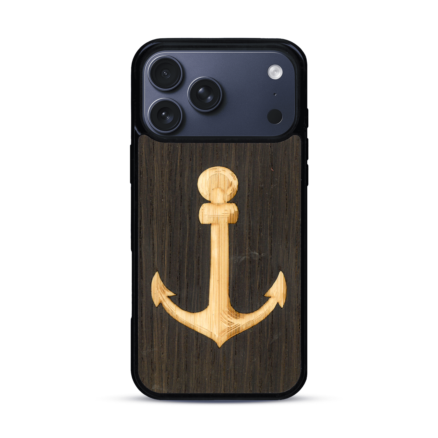 Coque de protection en bois véritable fabriquée en France pour  sur le thème nautique avec un bois clair et un bois foncé représentant une ancre de bateau