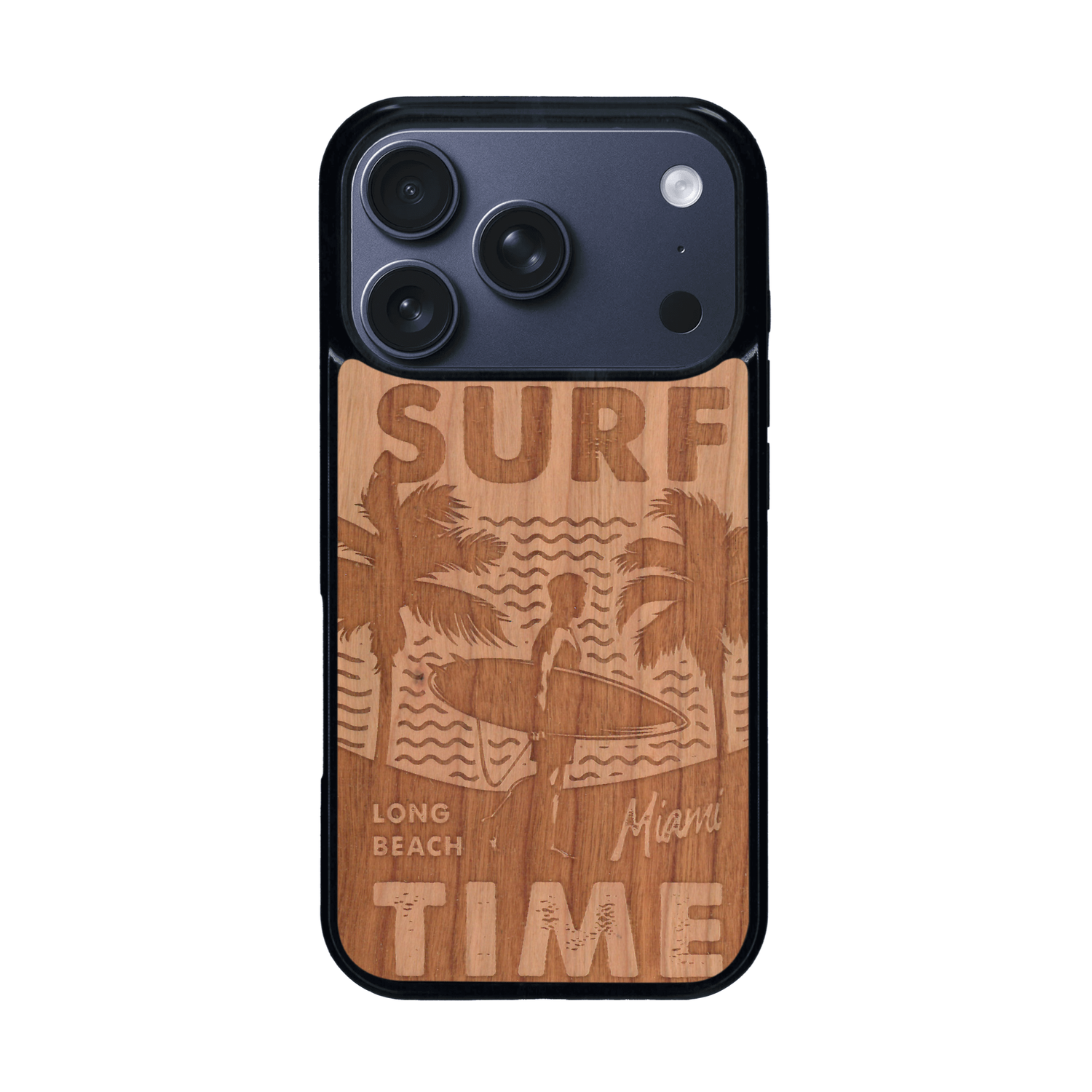 Coque de protection en bois véritable fabriquée en France pour iPhone 17 Pro sur le thème chill avec un motif représentant une silouhette tenant une planche de surf sur une plage entouré de palmiers et les mots "Surf Time Long Beach Miami"