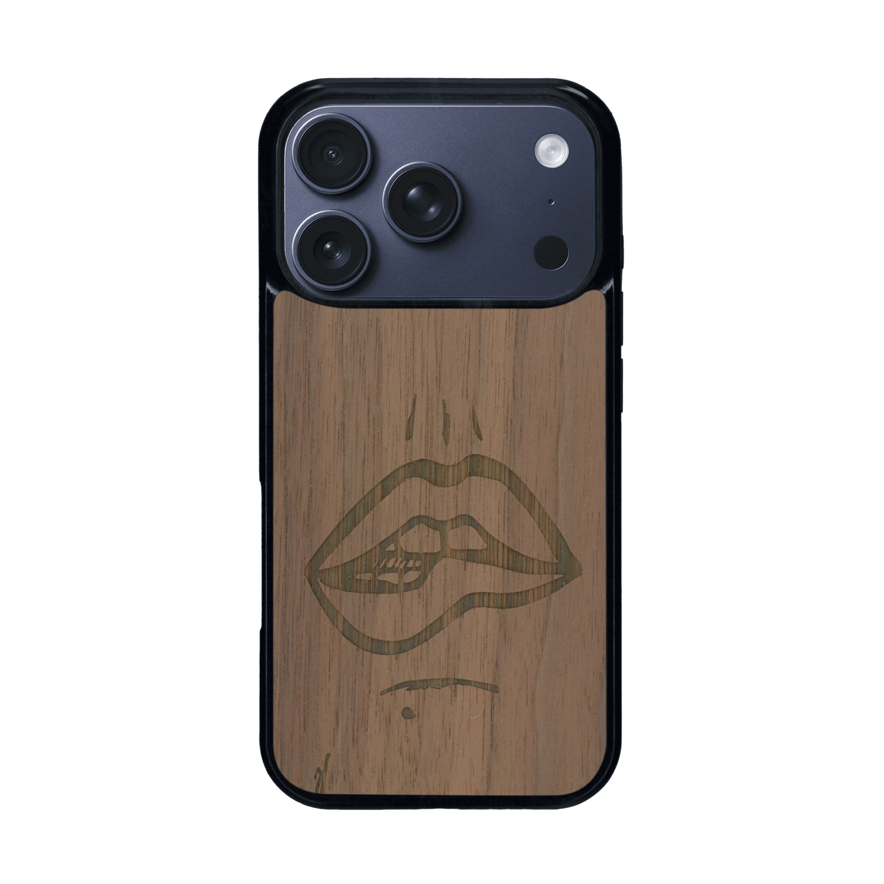 Coque de protection en bois véritable fabriquée en France pour iPhone 17 Pro représentant de manière minimaliste une bouche de féminine se mordant le coin de la lèvre de manière sensuelle dessinée à la main par l'artiste Maud Dabs