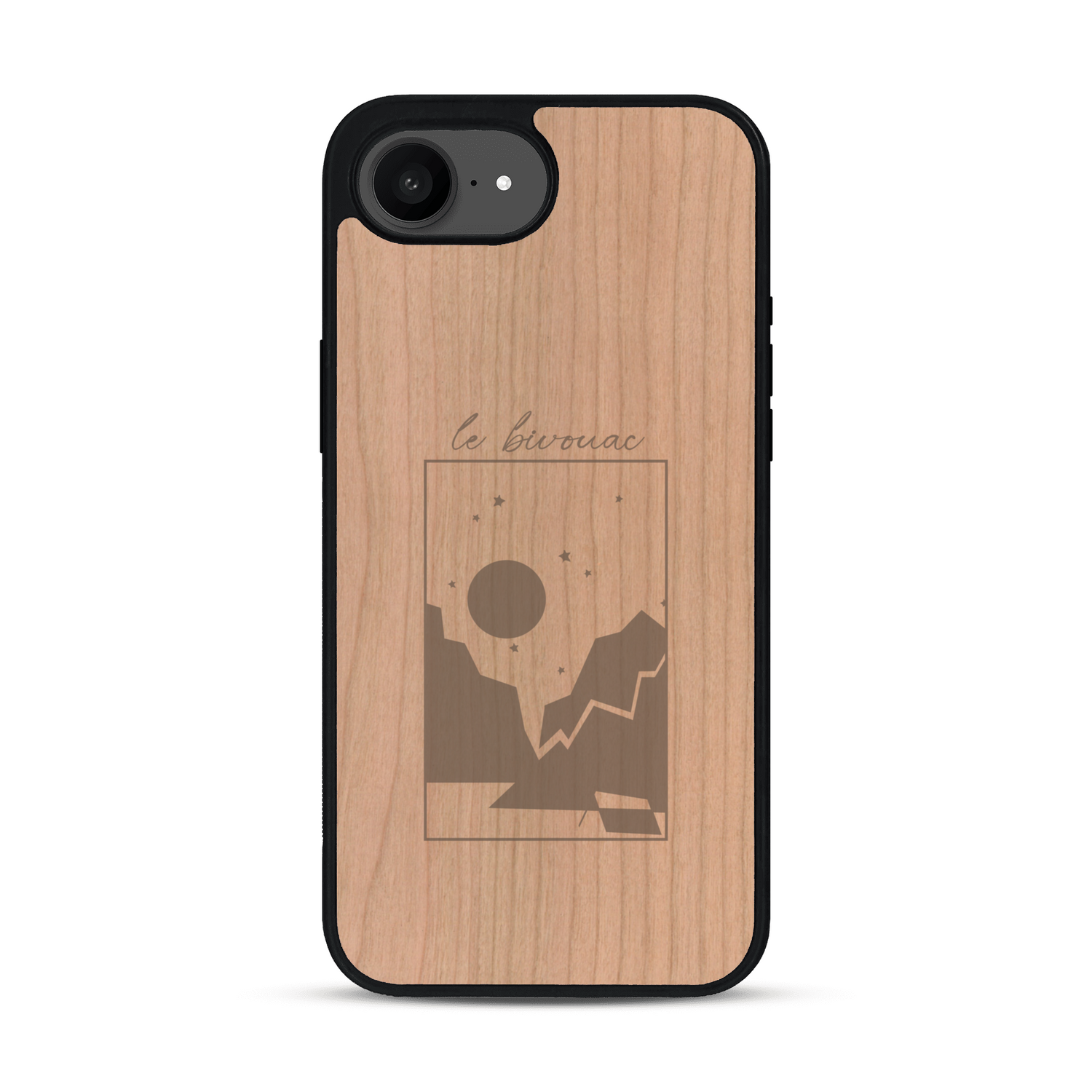 Coque de protection en bois véritable fabriquée en France pour iPhone 17e sur le thème du camping en pleine nature et du bivouac avec la phrase "Aventure is out there"