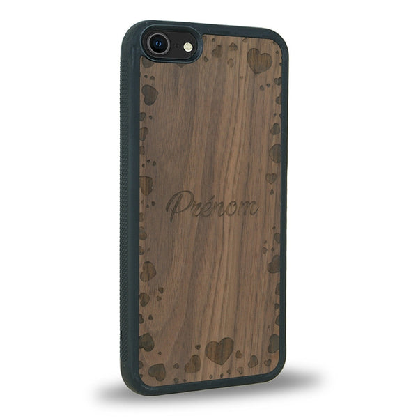 Coque de protection en bois véritable fabriquée en France pour iPhone 6 / 6s sur le thème de la fête des mères avec un motif représentant des coeurs et des feuilles